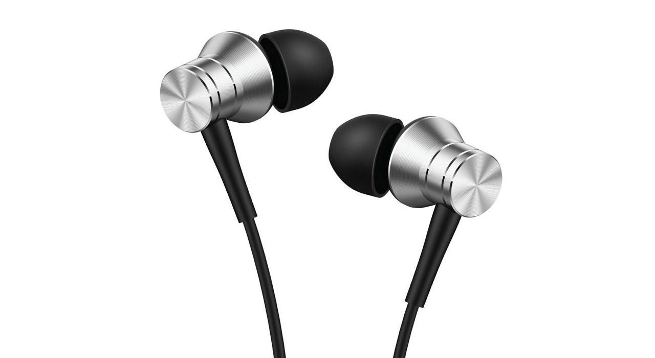 هدفون وان مور مدل Piston Fit