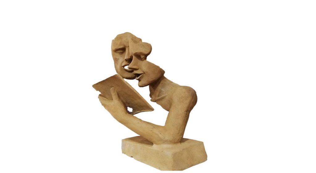 مجسمه طرح کتاب خوان خاکی