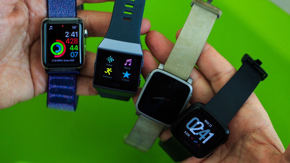 مچ بند هوشمند فیت بیت مدل versa