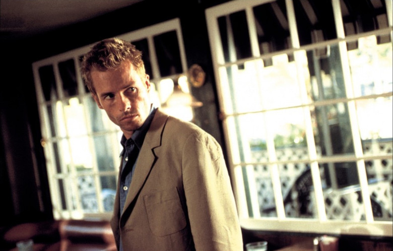 ممنتو Memento – 2001