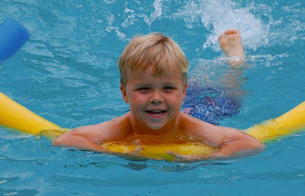 نودل شنا مدل Holed