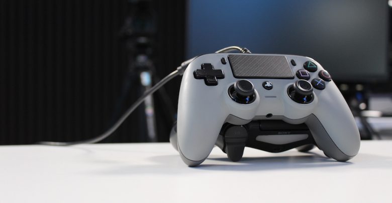 دسته بازی نیکون مدل Wired Compact Controller مناسب برای PS4