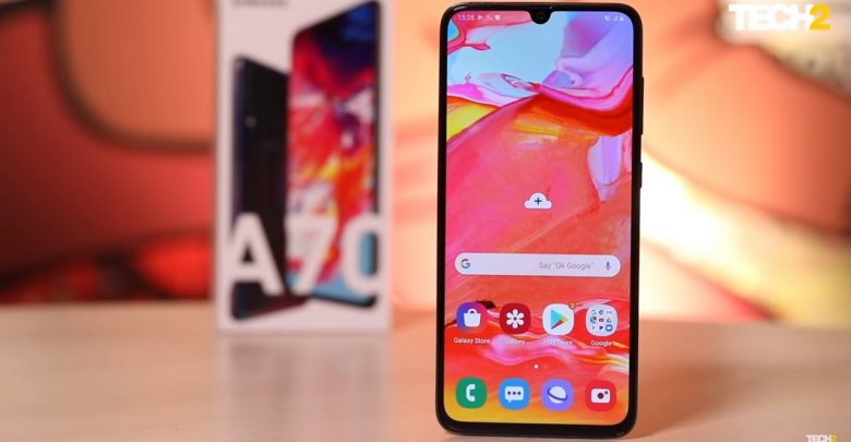 گوشی موبایل سامسونگ مدل Galaxy A70 SM-A705FN/DS دو سیم‌کارت ظرفیت 128 گیگابایت
