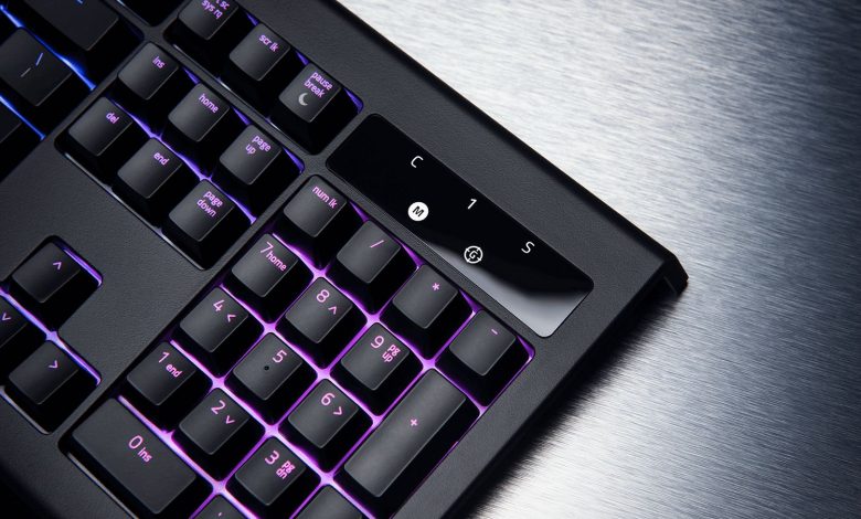 Razer-BlackWidow-Chroma-V2-Mechanical-Gaming-Keyboard