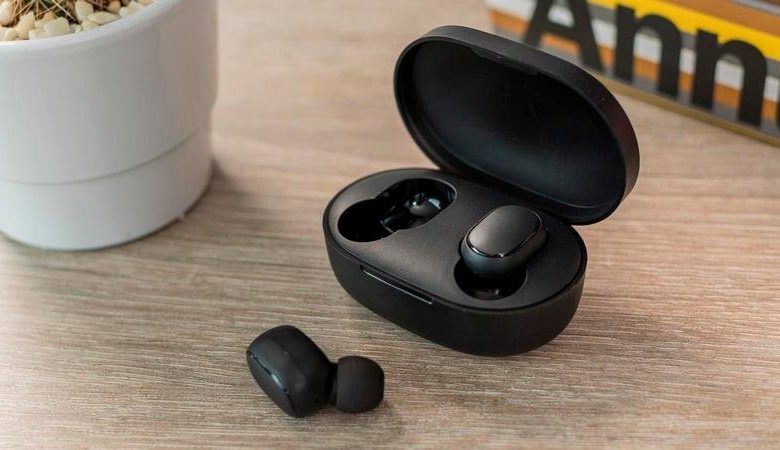 بررسی هدفون بی‌ سیم شیائومی مدل Redmi AirDots