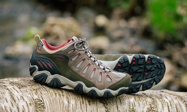 معرفی کفش‌های زنانه ارزان قیمت کوهنوردی