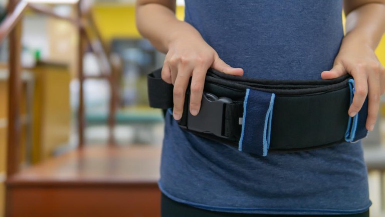 بستن کمربندهای لاغری خیلی زود نتیجه ی تا حدودی مطلوبی رو به افراد نشان میدهد که دلیل عمده ی آن به خاطر جا به جا شدن سلول های چربی یا فشرده شدن آنهاست.