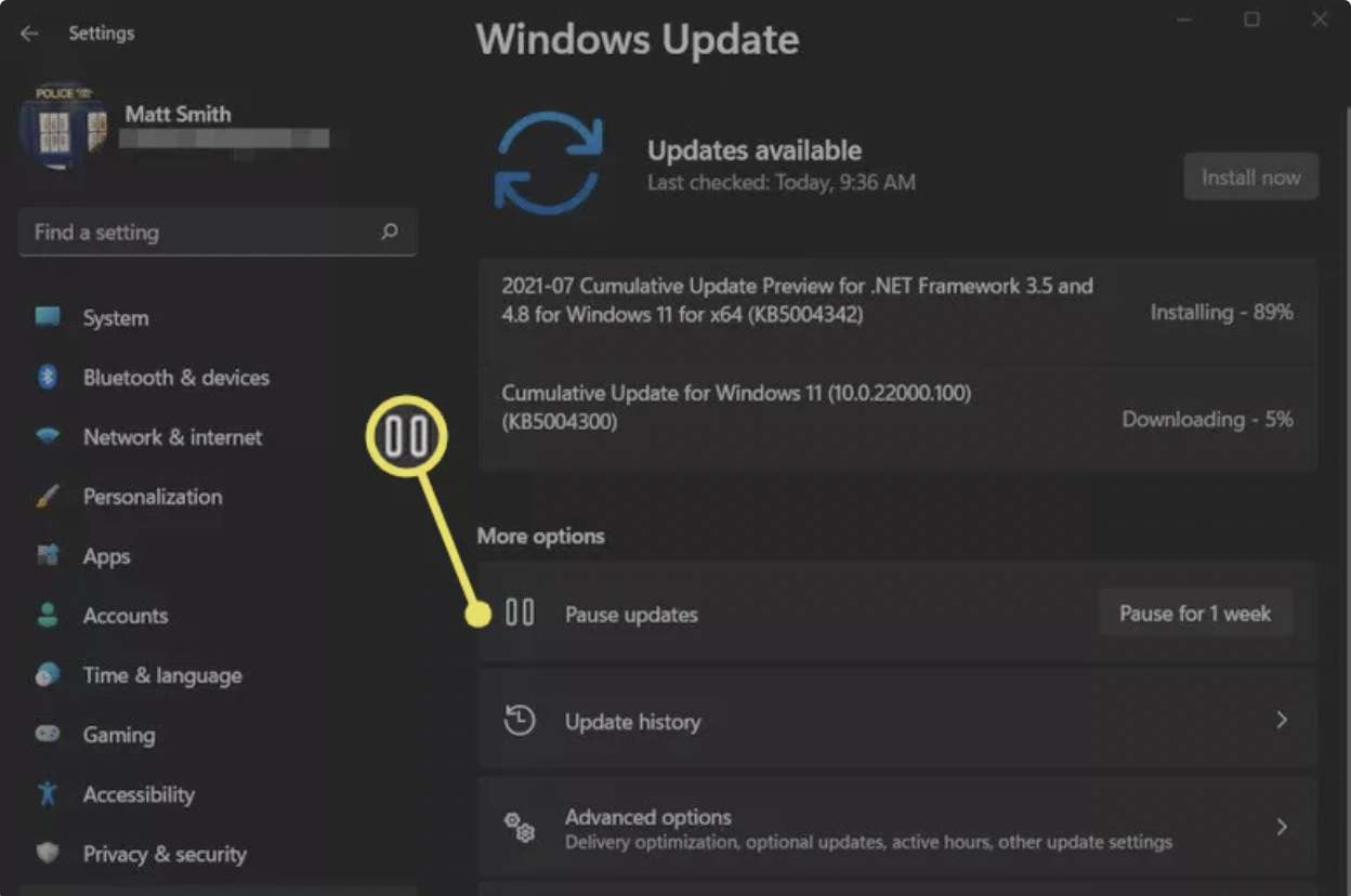 روی Pause updates ضربه بزنید