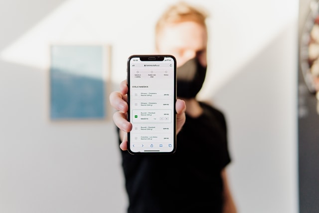 چگونه می‌توان آهنگ زنگ پیش‌فرض را در آیفون تغییر داد؟